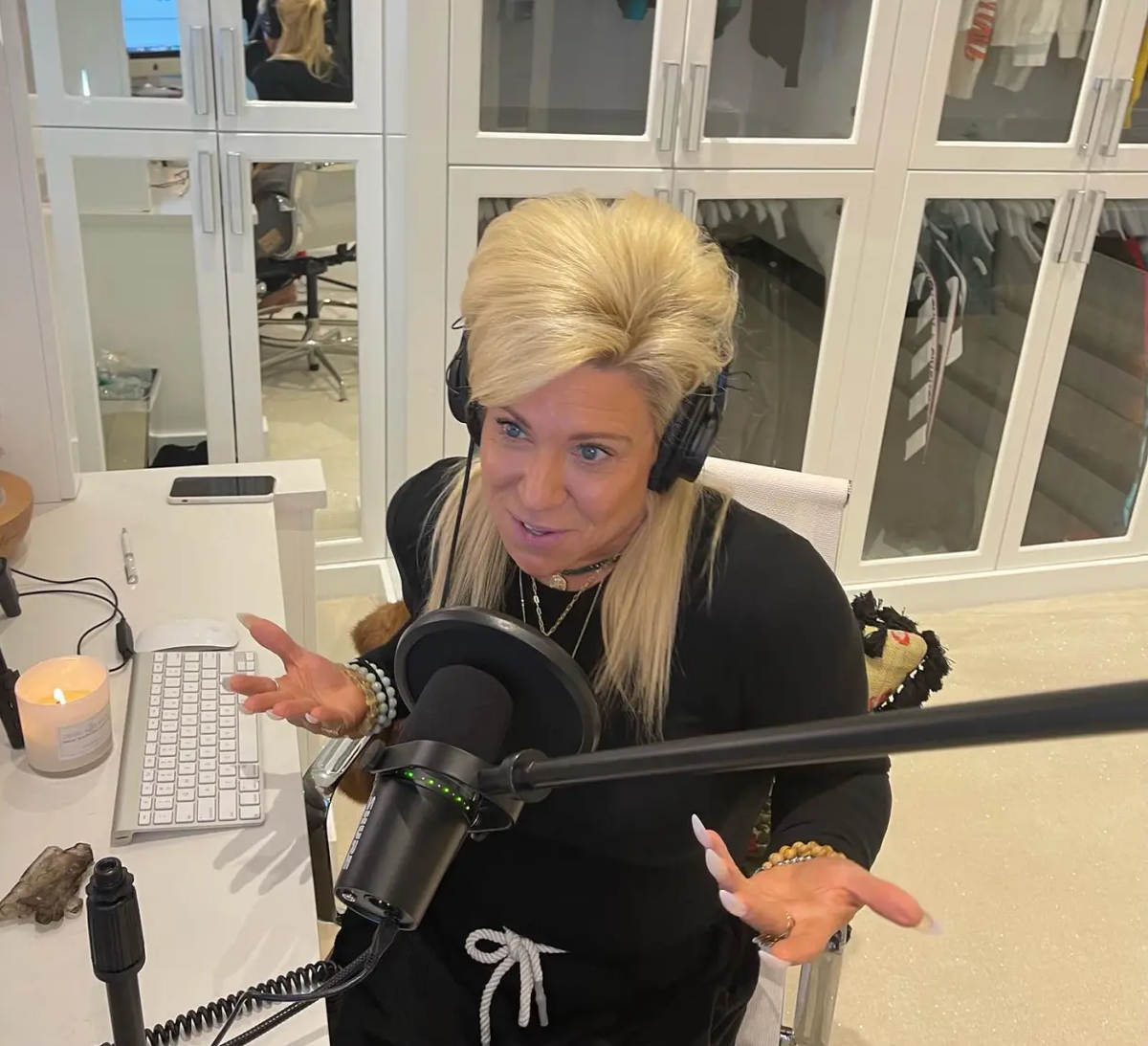 Win a Reading on Theresa's Podcast!